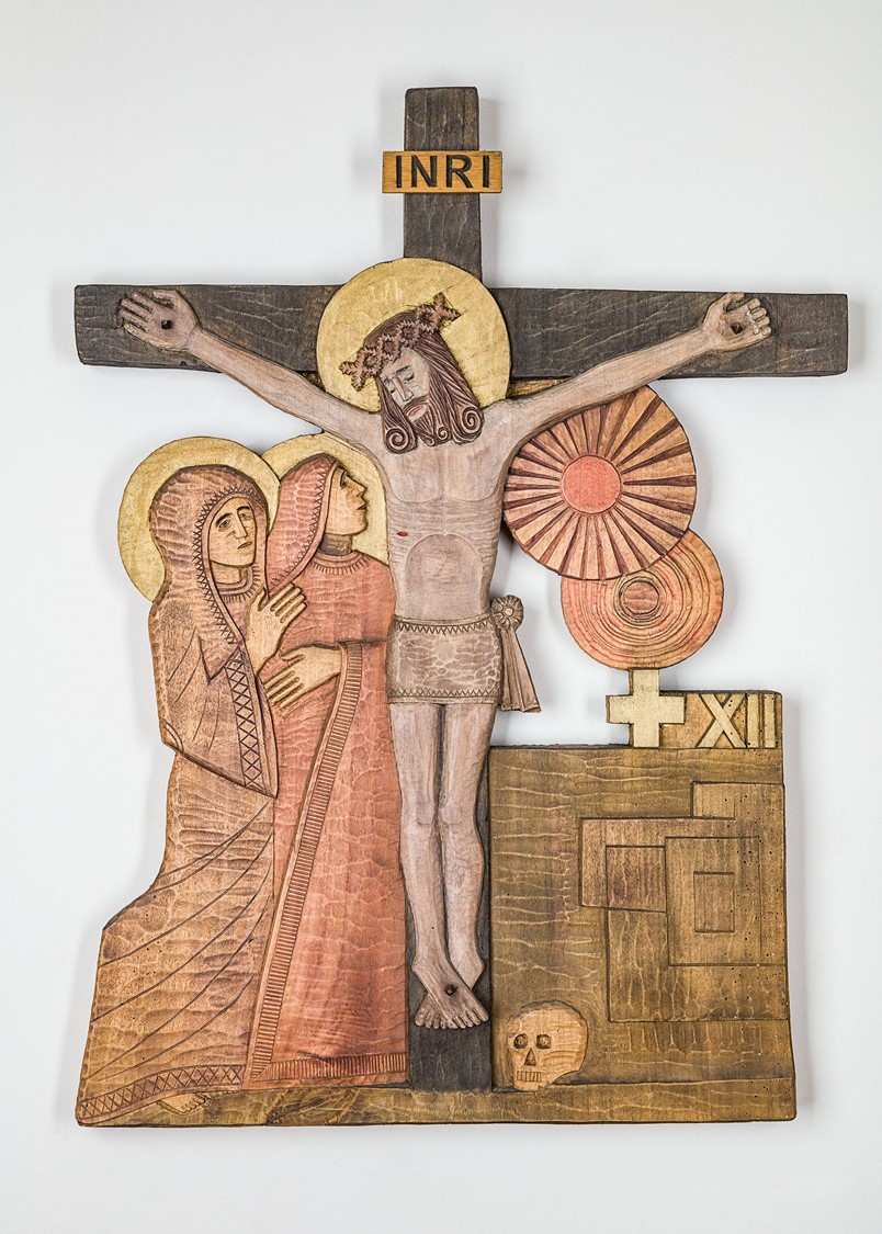 image of a bas relief carved in wood presenting Jesus Christ's death on the cross